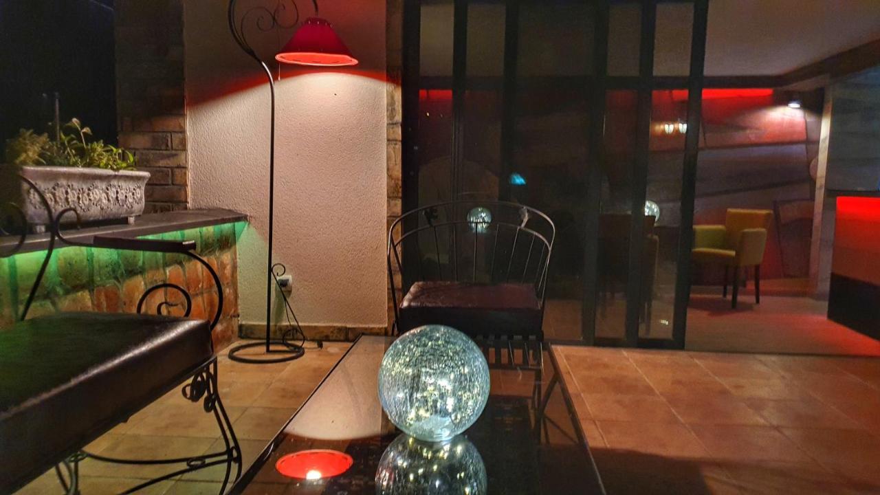 Castello Inn Smederevska Palanka Exteriör bild